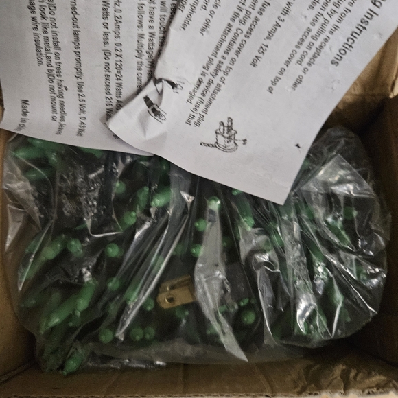 200 Green String Lights - Picture 5 of 5